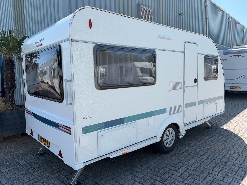 Adria Aviva 422 PY Mover/Airco/Voortent, Caravans en Kamperen, Schokbreker, Bedrijf, Adria, 4 tot 5 meter