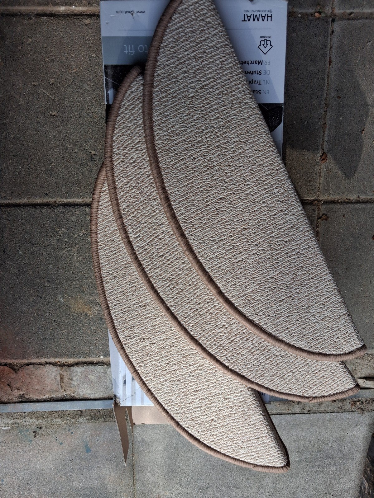 3 nieuwe trapmatten van Praxis, beige met bruine omranding, Huis en Inrichting, Minder dan 50 cm, 50 tot 100 cm, Nieuw, Ophalen of Verzenden