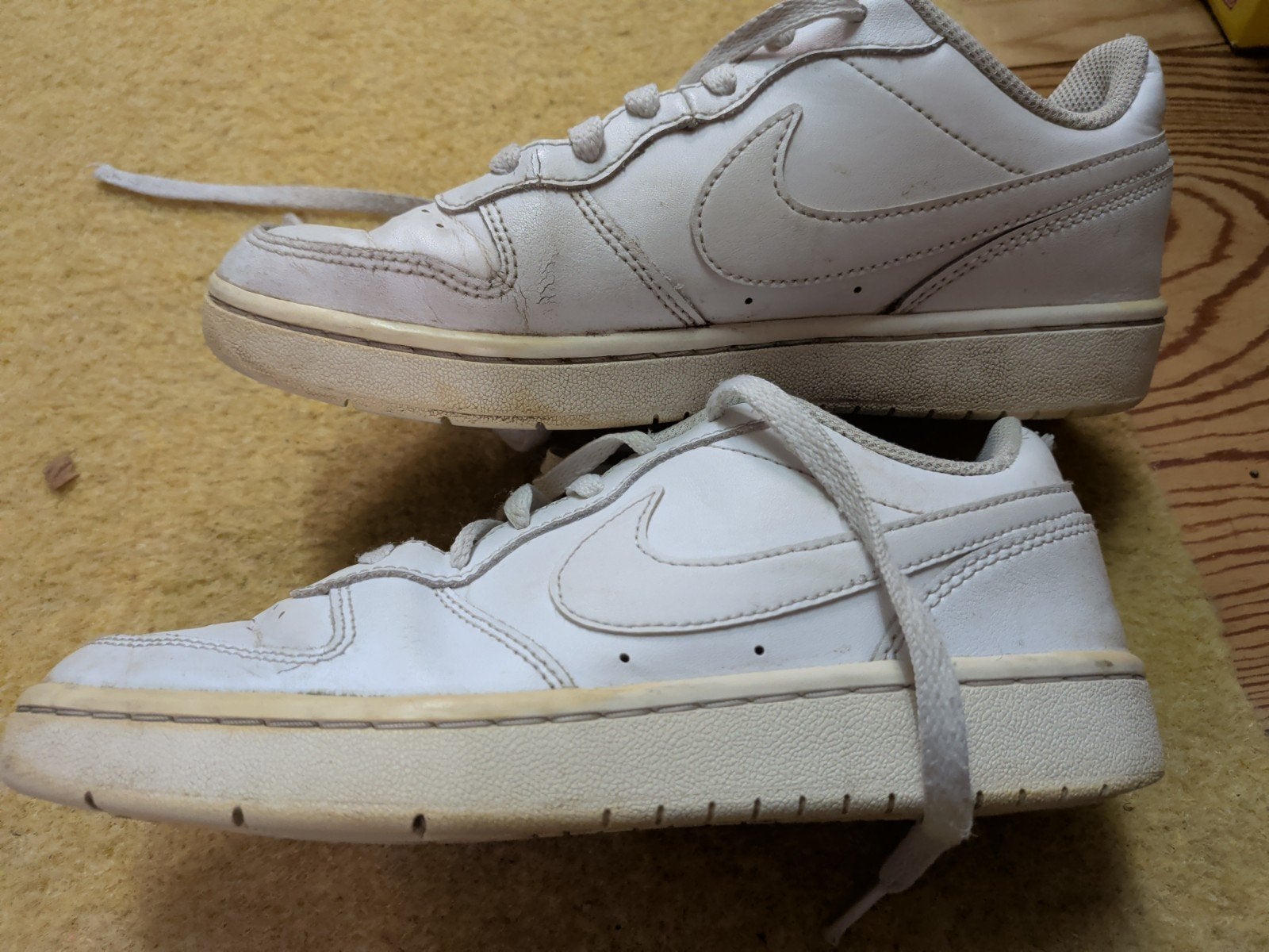 Nike sneakers 38 wit, Gebruikt, Ophalen of Verzenden, Nike, Jongen of Meisje