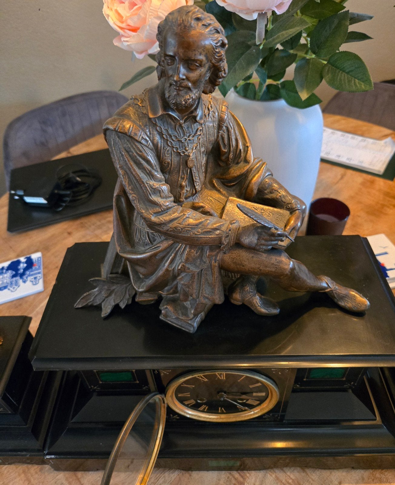 Antieke bronzen klok met beelden, Antiek en Kunst, Ophalen
