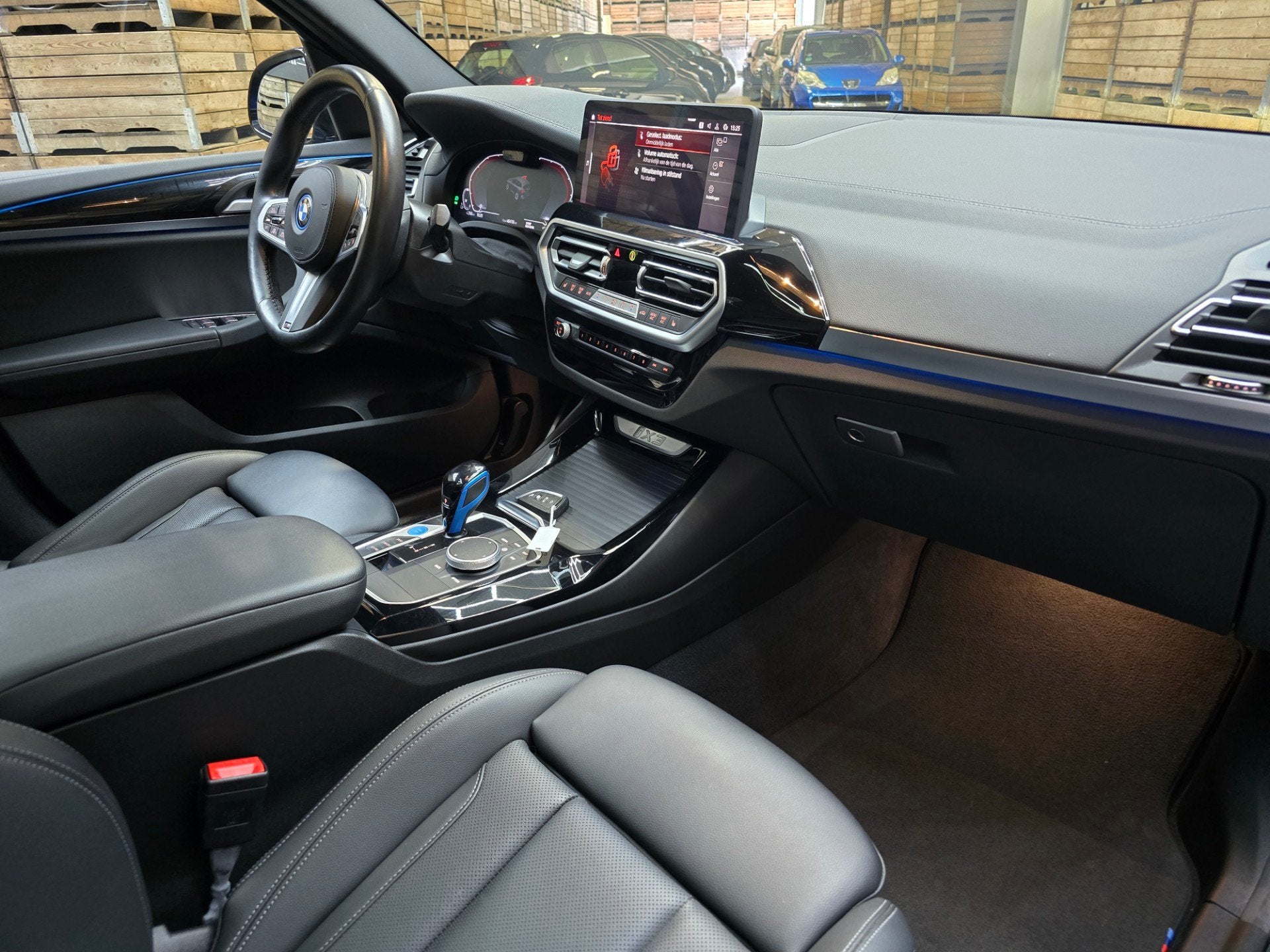 Foto 8 van BMW IX3 High Executive 80 kWh Pano LED navi Trekhaak 19"LM 9