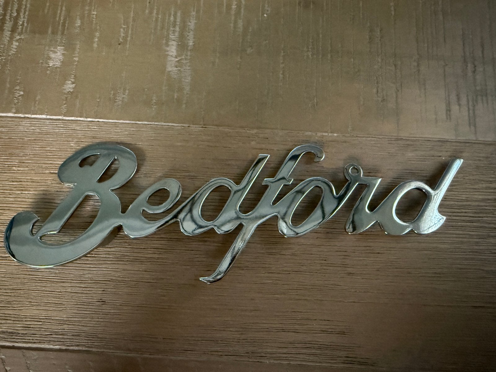 Vintage Bedford embleem, Auto-onderdelen, Ophalen of Verzenden, Nieuw, Overige automerken