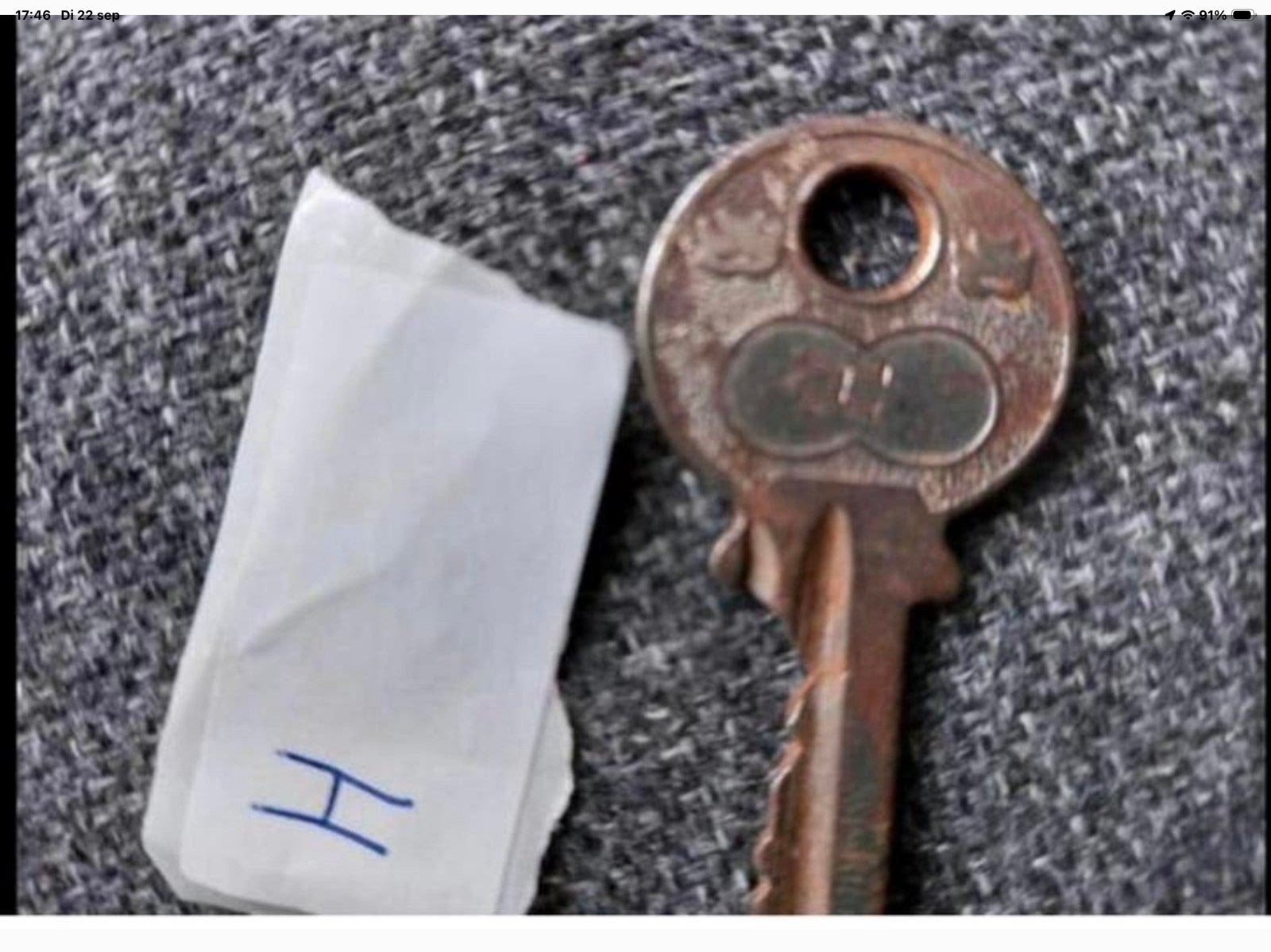Hele oude Huissleutel 🌸 staat een H op van Hoofdsleutel, Ophalen of Verzenden