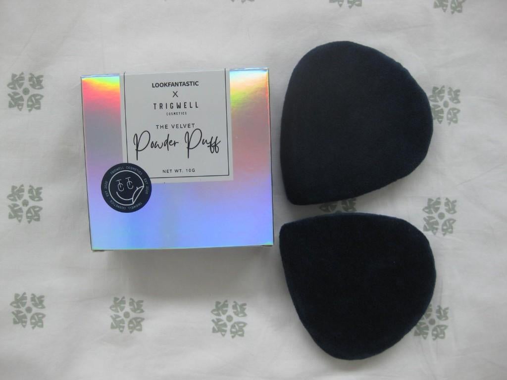 NIEUW Trigwell powder puff, velvet donkerblauw, Ophalen of Verzenden, Nieuw, Gehele gezicht, Camouflage