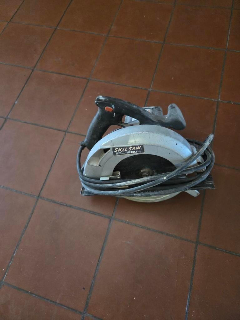 Skilsaw 1865U1 Cirkelzaag - 1200W, Ophalen, Gebruikt, Cirkelzaag, Skilsaw