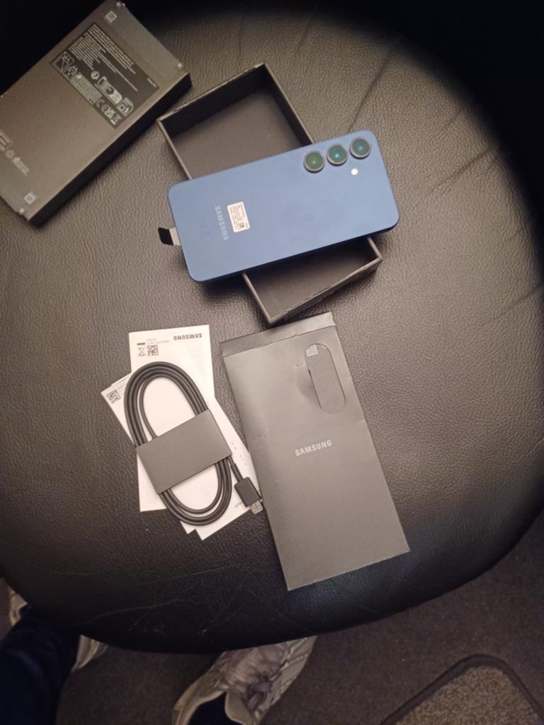 Nog nieuw ongebruikt samsung s25, Telecommunicatie, Mobiele telefoons | Samsung, Zwart, Nieuw, Ophalen of Verzenden, 128 GB