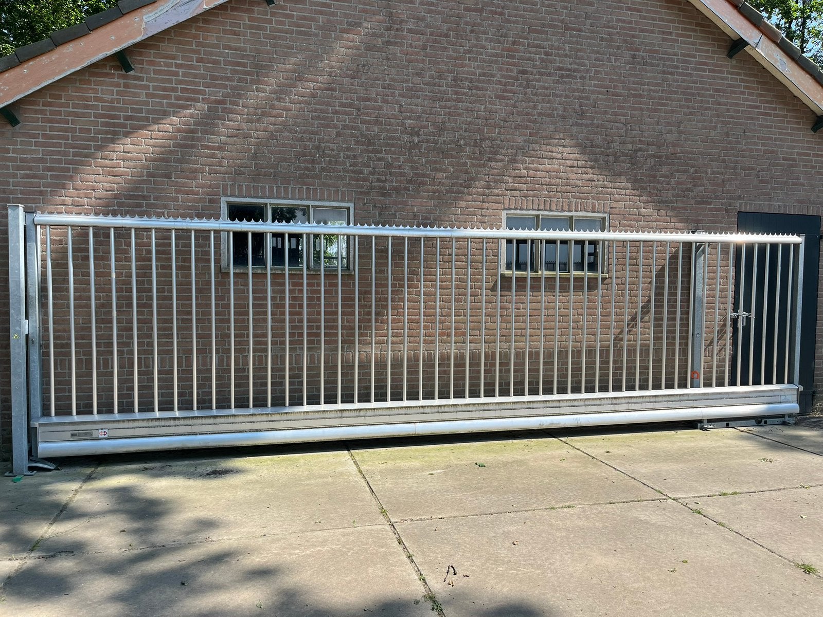 Te koop B&G vrijdragende schuifpoort 6x2 2018, Tuin en Terras, Ophalen, Met poort, Gebruikt, Aluminium