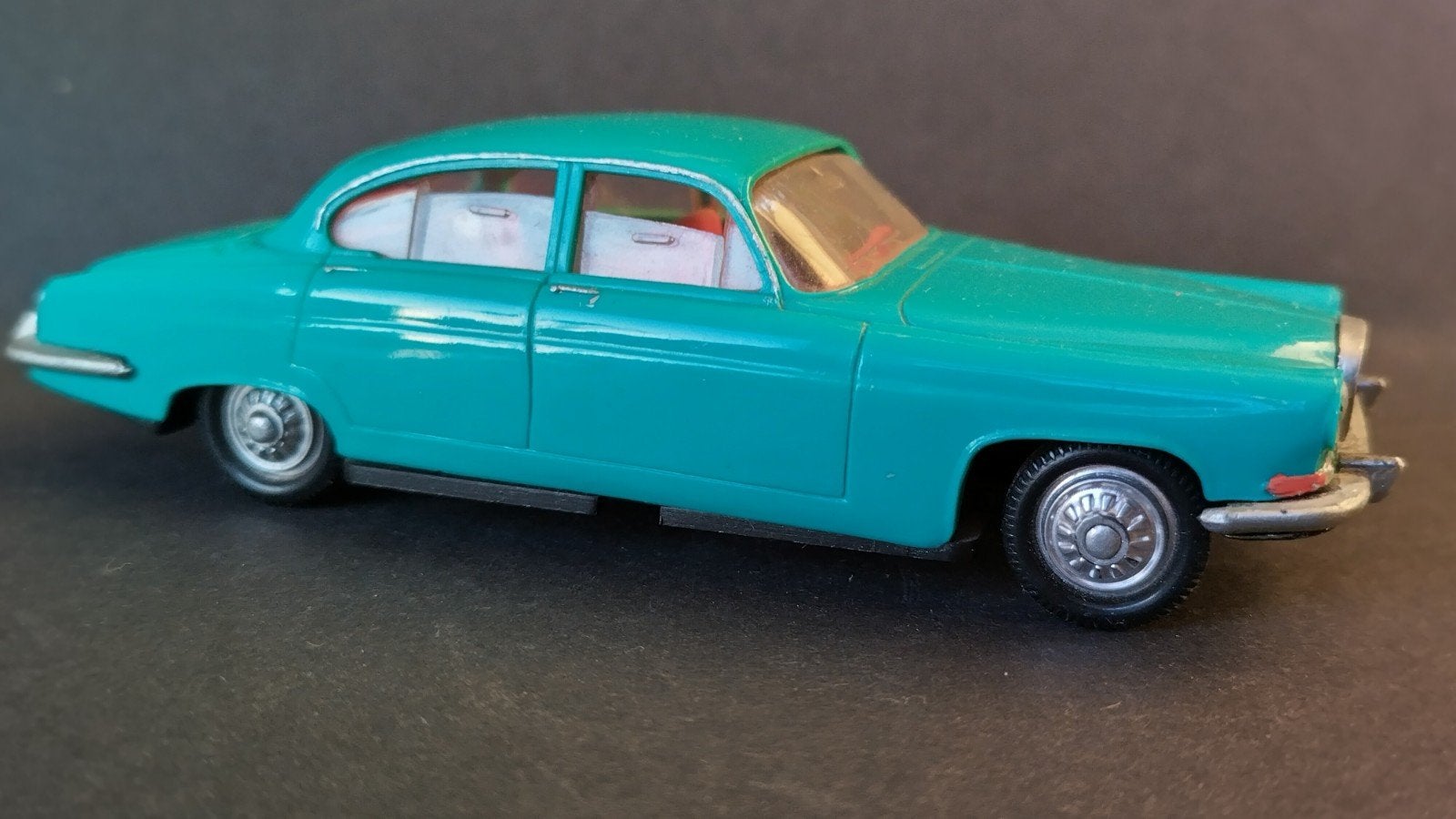 Jaguar Mk 10 Saloon 1:43 Norev Plastique Pol, Auto, Verzenden, ., Norev