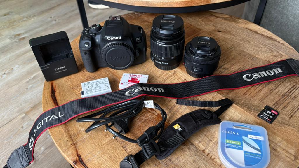 Canon EOS 700D complete set, Ophalen of Verzenden, Zo goed als nieuw, Spiegelreflex, Canon