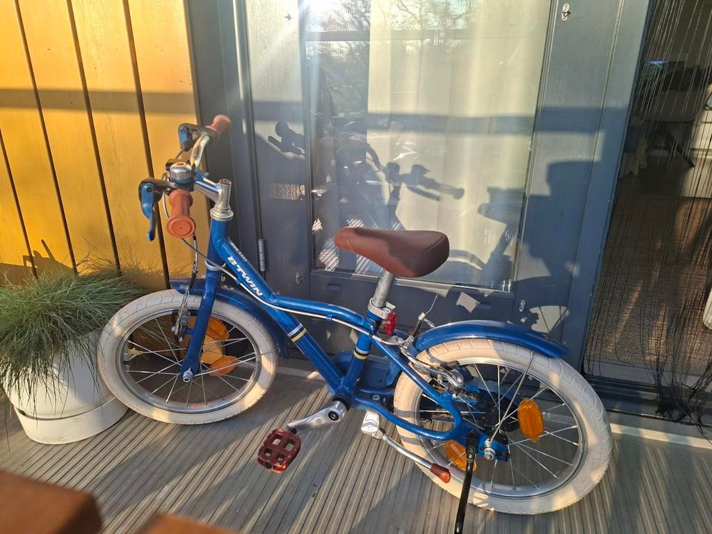 Btwin kinderfiets 16 inch 900 alu City blauw., Ophalen, Gebruikt, 16 tot 18 inch