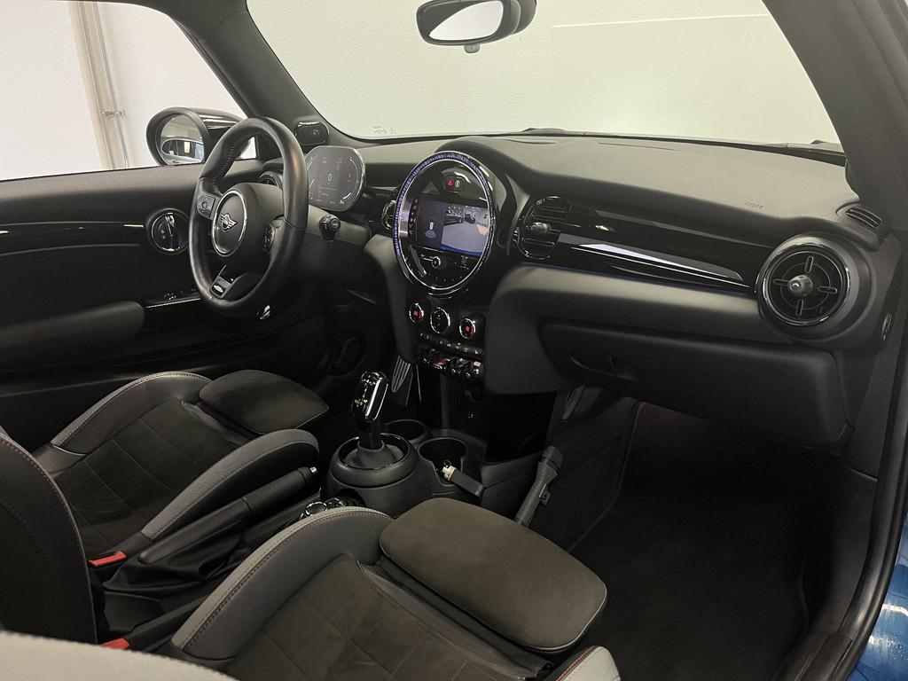 Mini Cooper 1.5 John Cooper Works | PANO | H&K | ORGNL | JCW, Auto's, Mini, 136 pk, Gebruikt, Met garantie (alle), 49 €/maand