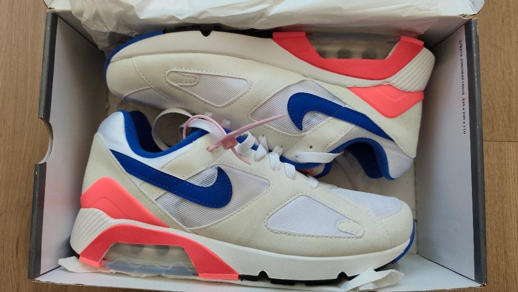 Nike Air Max 180 Ultramarine (2024), maat 42, Kleding | Heren, Schoenen, Wit, Nike, Nieuw, Ophalen of Verzenden