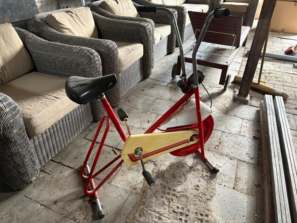 Vintage hometrainer - Klassieke fitnessfiets, Antiek en Kunst, Curiosa en Brocante, Ophalen