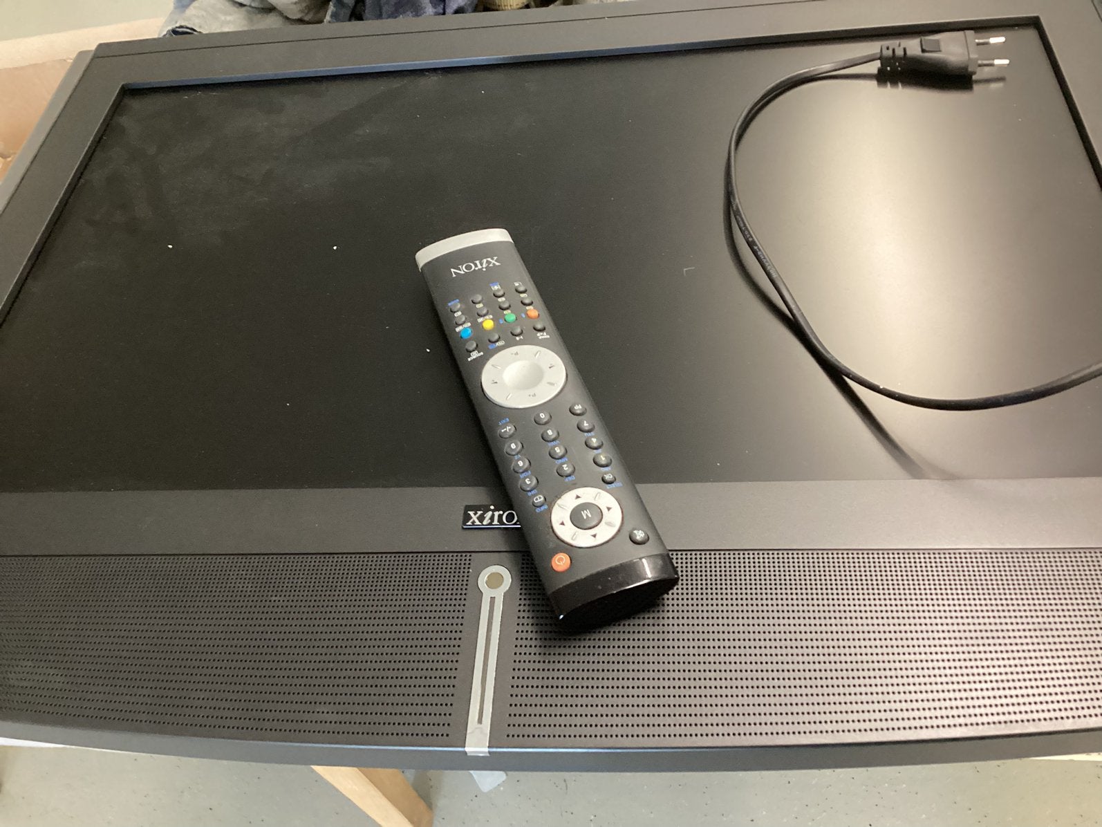 TV met Humax kastje, Ophalen, Zo goed als nieuw, 50 Hz, Overige merken