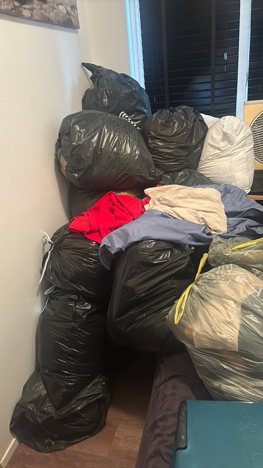 C.a 700 stukken kleding, Ophalen, Zo goed als nieuw, Overige maten
