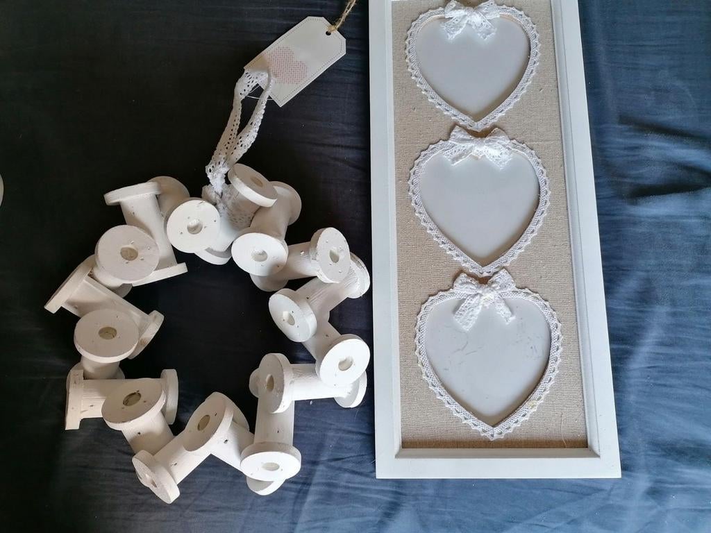 Nieuw Foto lijsje met klosjes krans nieuw, Antiek en Kunst, Curiosa en Brocante, Ophalen of Verzenden