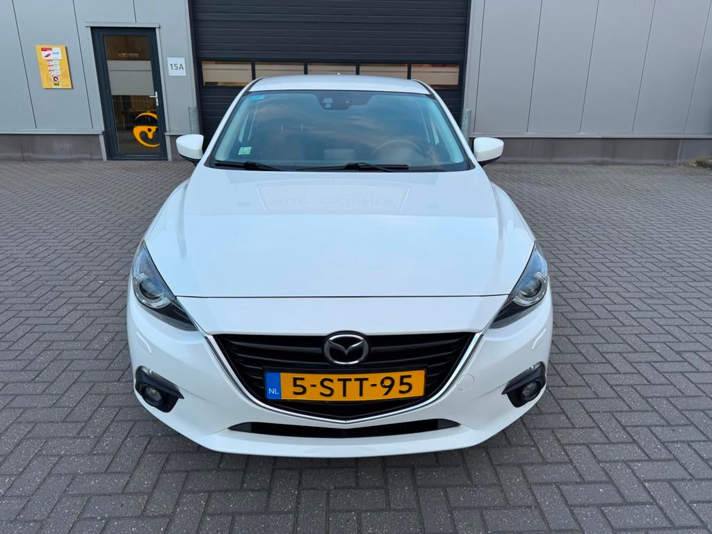 Mazda 3 2.0 TS+, Voorwielaandrijving, Gebruikt, 4 cilinders, Wit