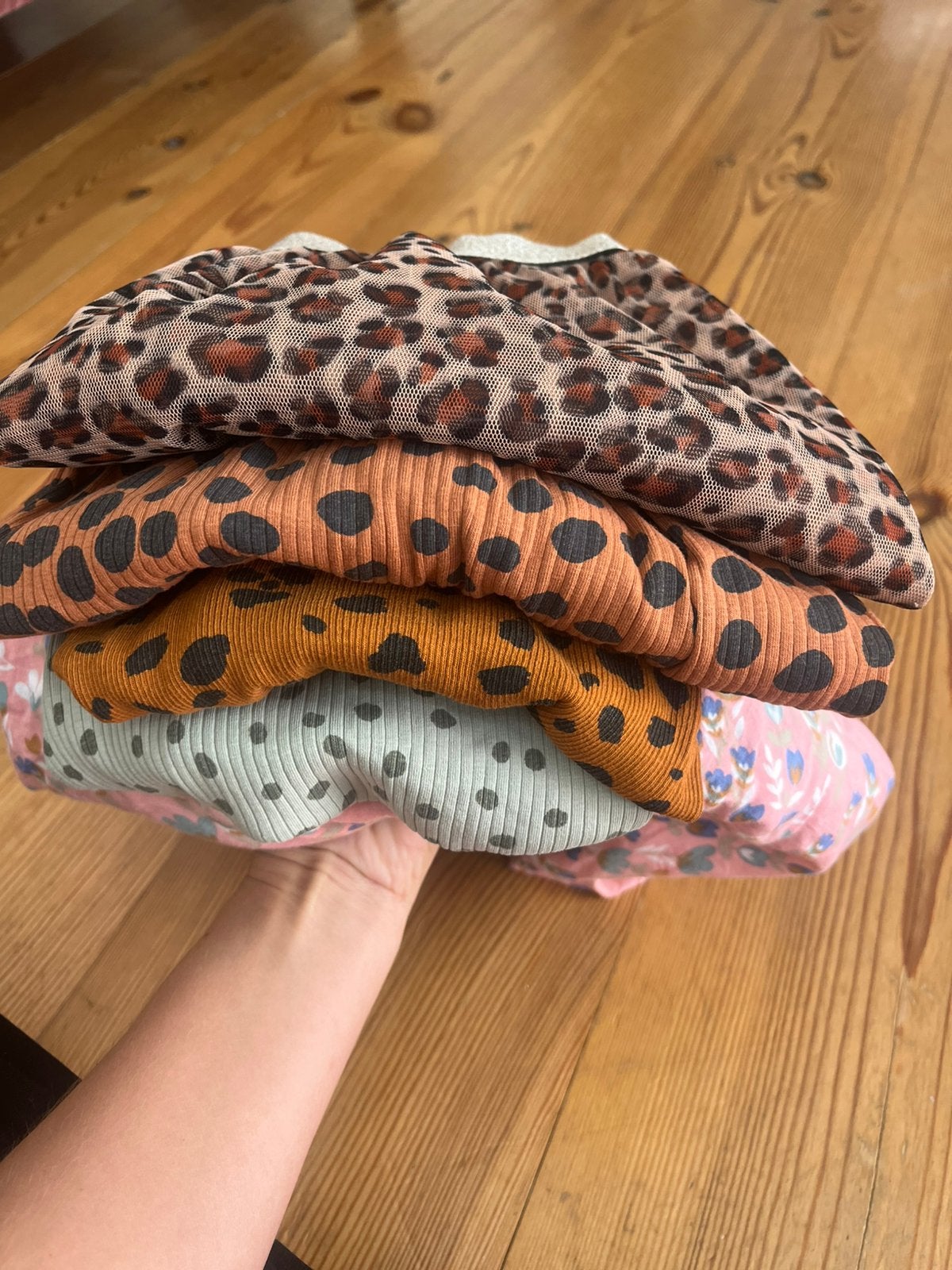 Bundeltje meisjeskleding 134/140 rokje, truitjes, Ophalen of Verzenden, Zo goed als nieuw, Meisje, Jurk of Rok