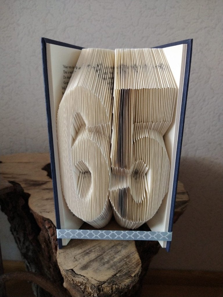 Origineel verjaardag of jubileum cadeau. Gevouwen boeken., Ophalen of Verzenden, Zo goed als nieuw