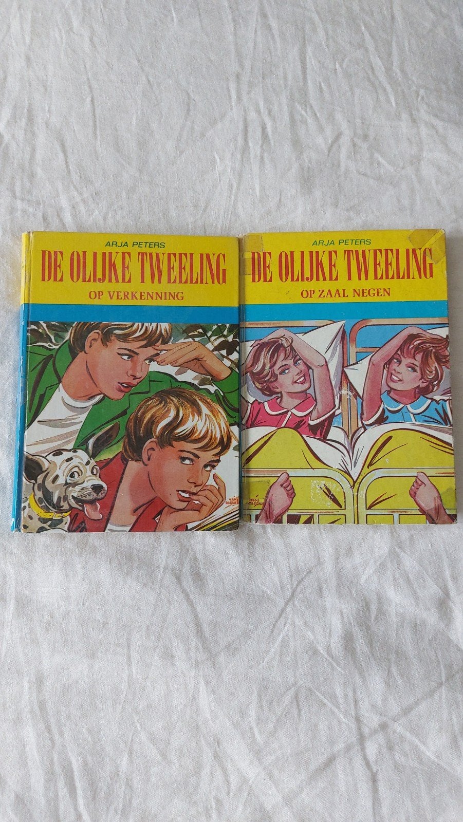 De Olijke Tweeling - 2 boeken van Arja Peters, Ophalen of Verzenden, Gelezen, Arja Peters, Fictie