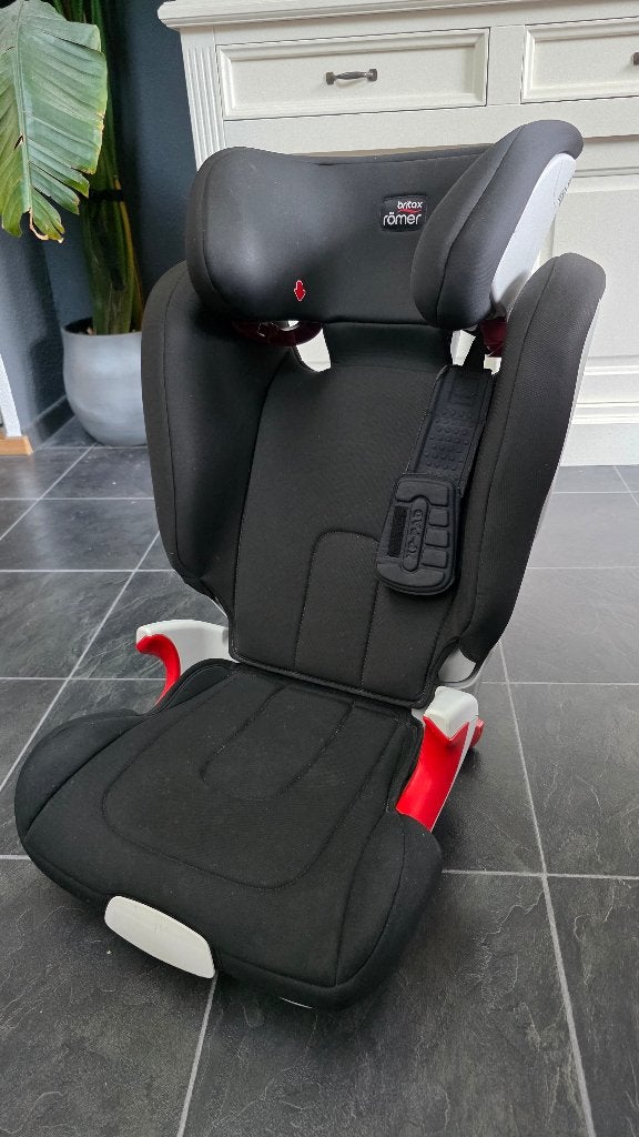 Britax Römer KIDFIX II XP autostoel 15-36 kg, Ophalen, Romer, 15 t/m 36 kg, Verstelbare rugleuning