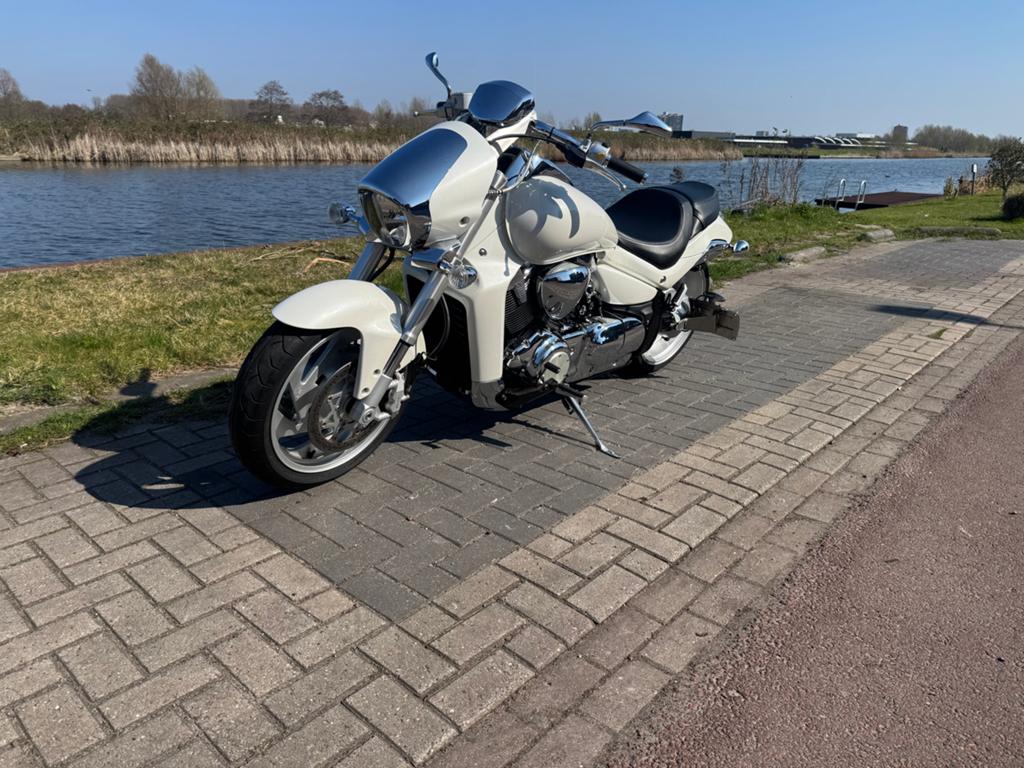 Suzuki Intruder M1800R - Lage kilometer stand, Motoren, 2 cilinders, Sportuitlaat, Gebruikt, 1783 cc