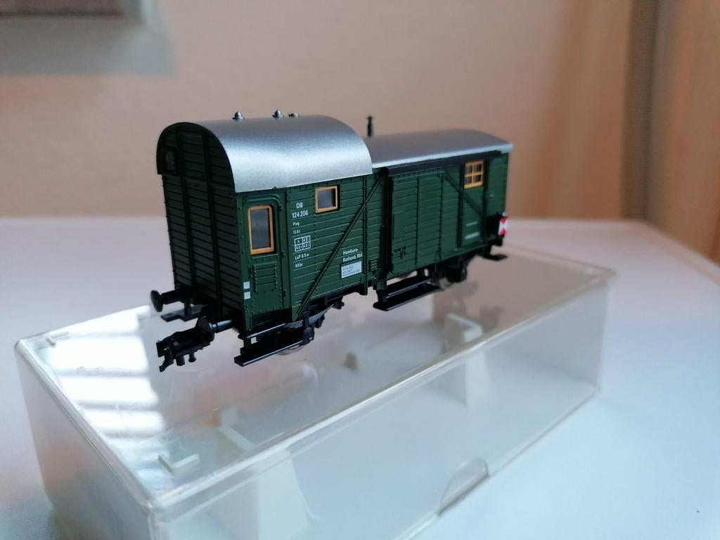 Fleischmann H0. DB Postrijtuig met sluitverlichting. 5301., Gelijkstroom, Fleischmann, Wagon, Ophalen of Verzenden