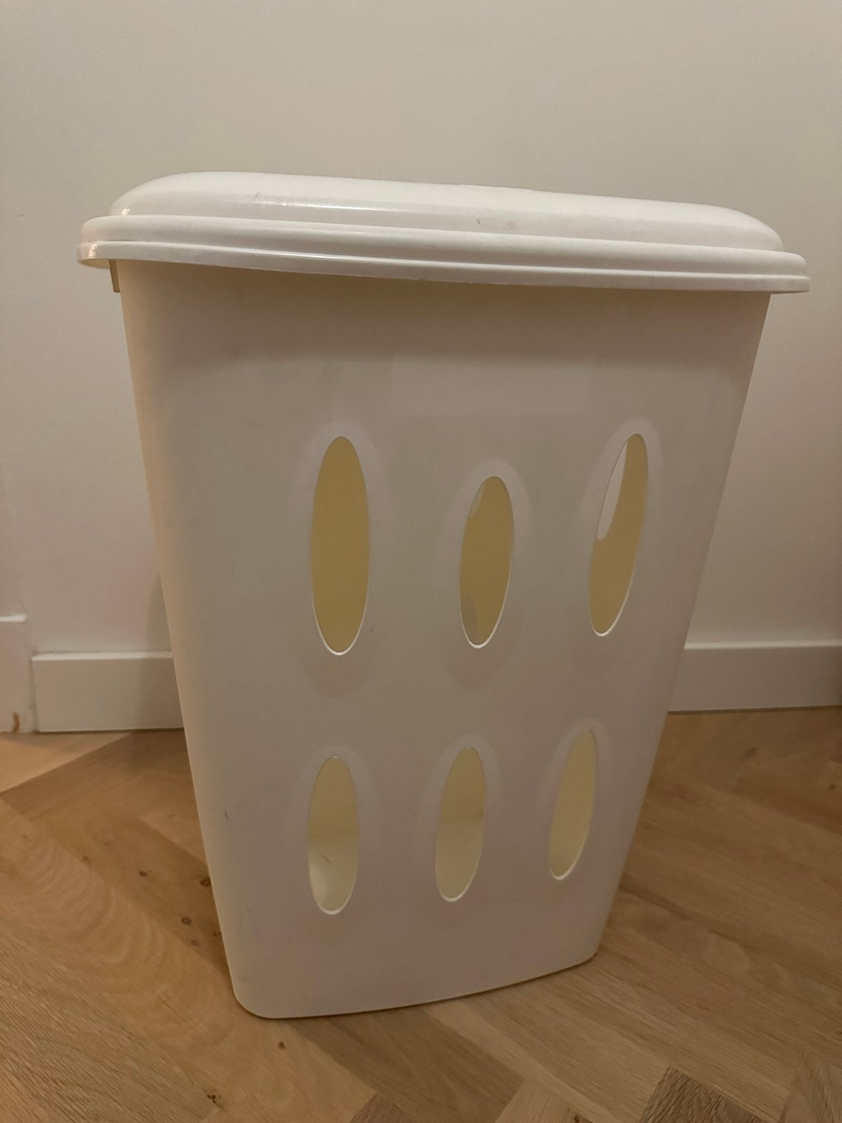 Wasmand wit, Ophalen, Gebruikt, Wit, Wasmand