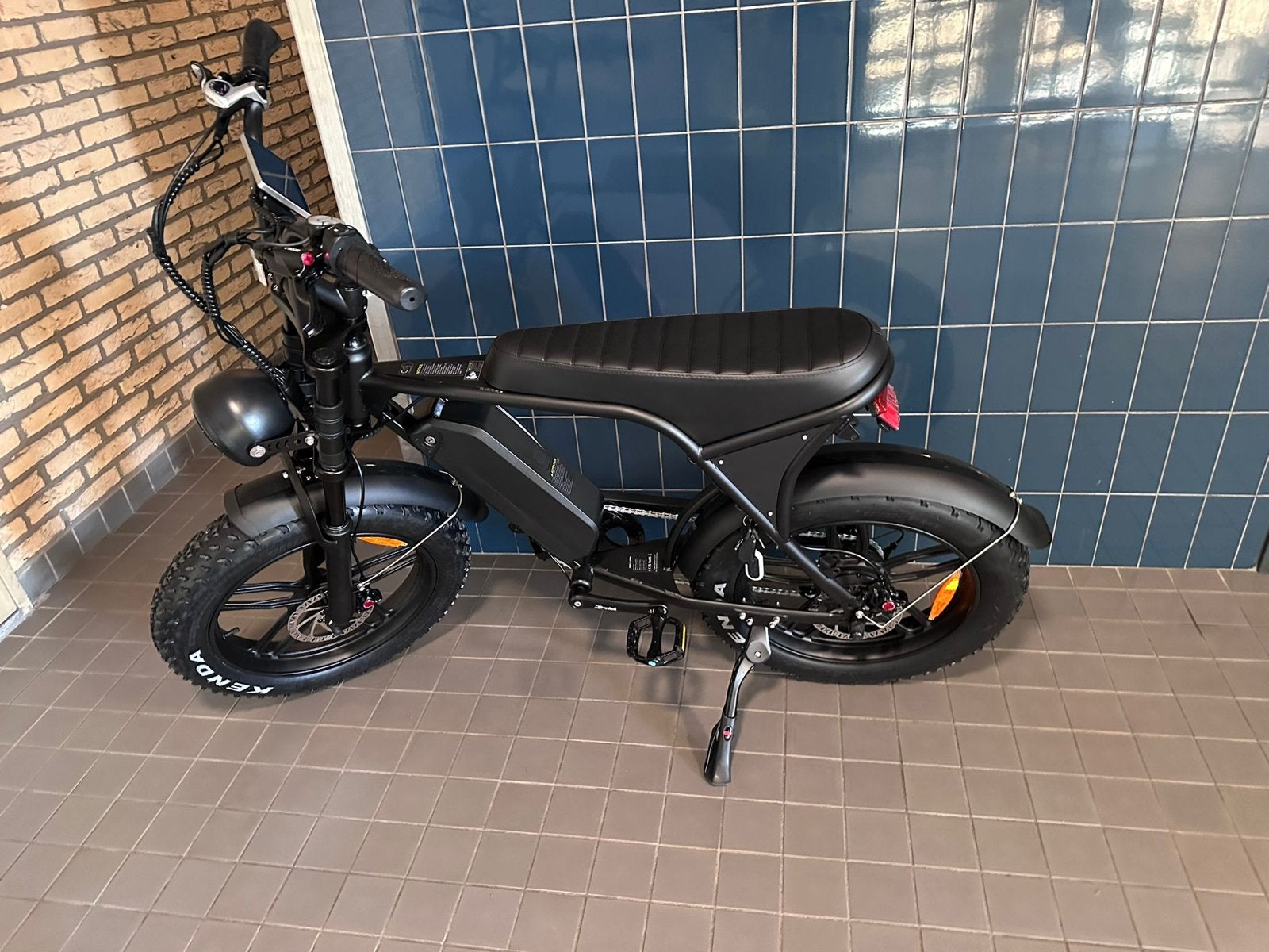 Fatbike ouxi c80 met rekje en speciale pomp, Fietsen en Brommers, 59 cm of meer, Ophalen, Zo goed als nieuw, Overige merken