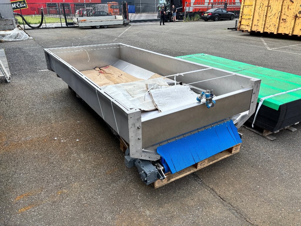 Burg - RVS Aanvoerhopper / Bufferbak met Transportband, Zakelijke goederen, Machines en Bouw | Metaalbewerking, Ophalen