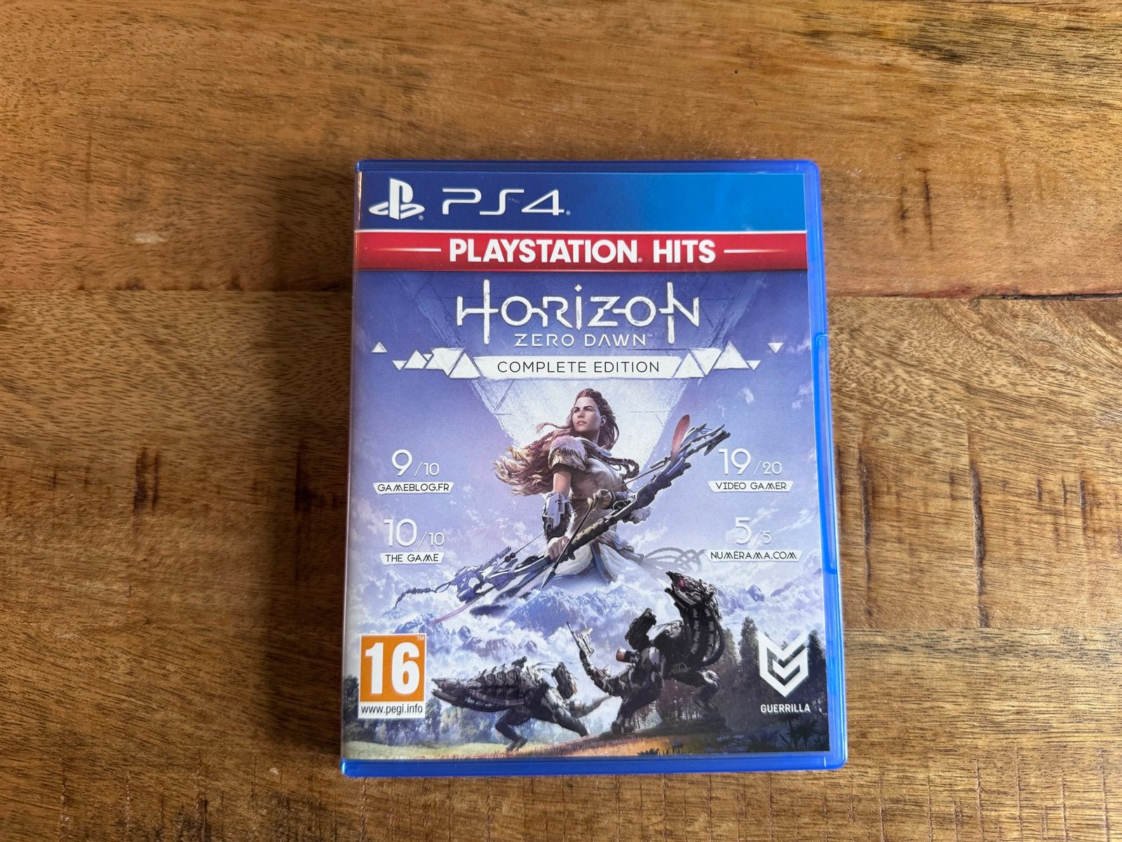 Horizon Zero Dawn Complete Edition PS4, Ophalen of Verzenden, Zo goed als nieuw, Met games