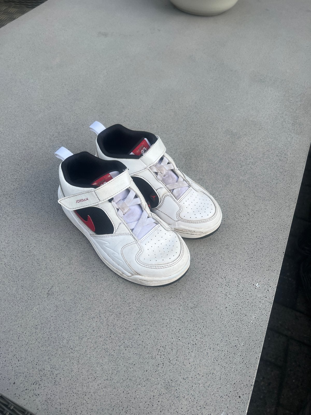 Nike Jordan gympen maat 33, Ophalen of Verzenden, Gebruikt, Jongen of Meisje, Sportschoenen