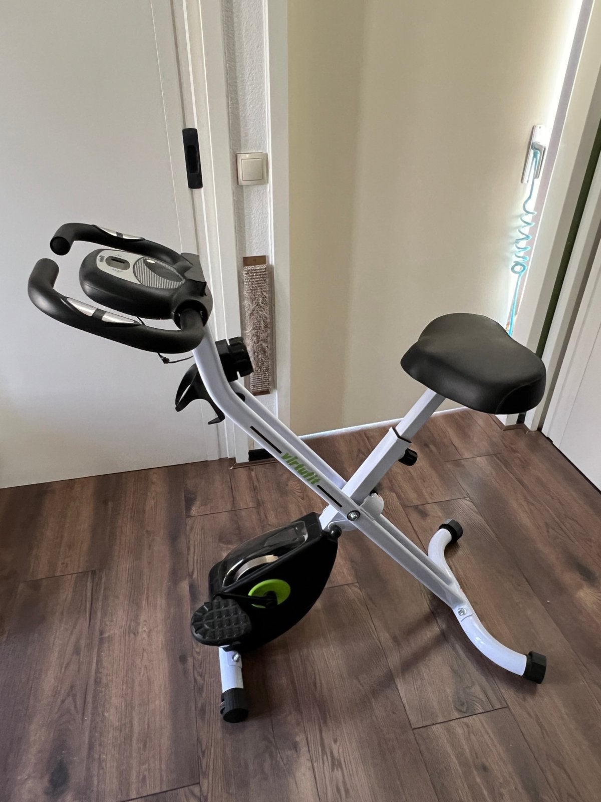 Hometrainer - inklapbaar, Ophalen, Zo goed als nieuw, Hometrainer