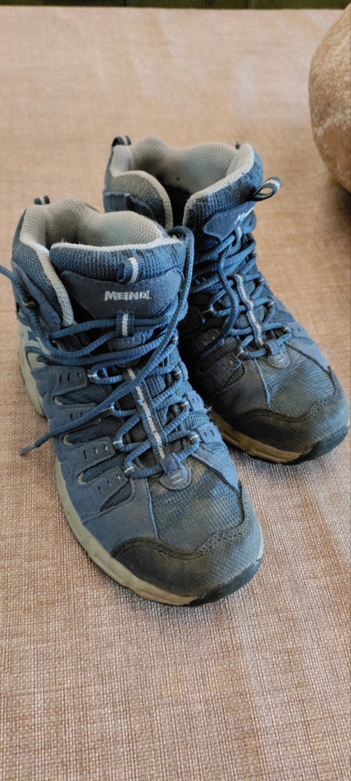 Meindl Wandelschoenen - Maat 31 - Gebruikt, Ophalen of Verzenden, Gebruikt, Schoenen