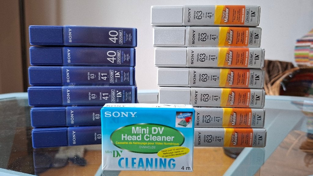 Foto 6 van Sony HVR-Z7E HDV videocamera + Carl Zeiss lens + 3 accu’s