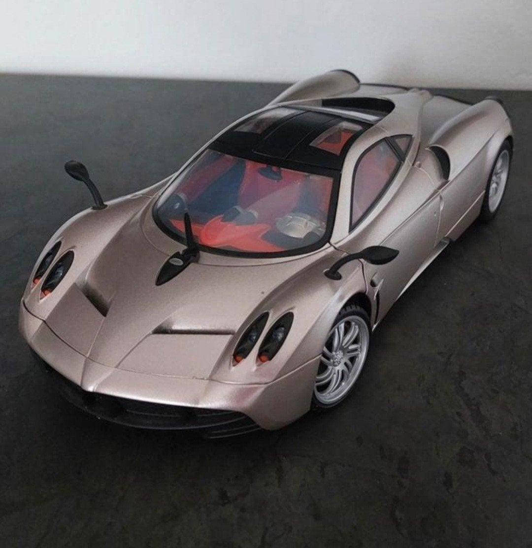 Pagani Huayra 1/18 schaal voor €175, Hobby en Vrije tijd, Modelauto's | 1:18, Ophalen of Verzenden, Zo goed als nieuw, Auto, Overige merken