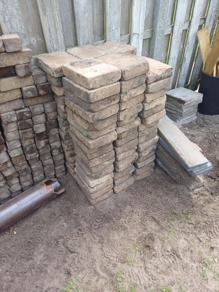 Ruim 28 meter bandjes / stapelstenen, Gebruikt, Overige typen, Ophalen of Verzenden, 10 m² of meer