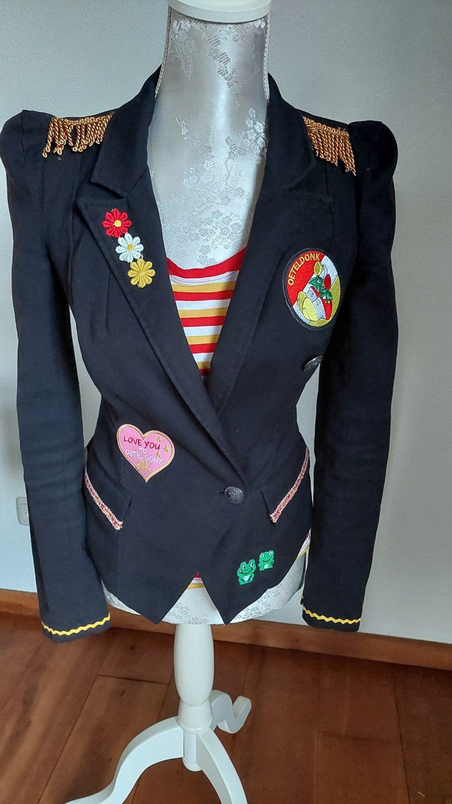 Oeteldonk zwart dames jasje maat XS/34, Ophalen of Verzenden, Zo goed als nieuw, Kleding, Maat 34 (XS) of kleiner