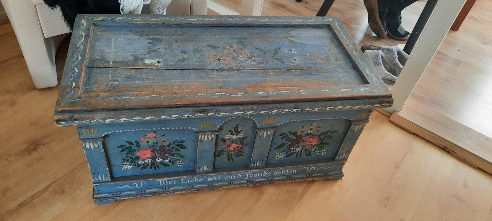 Antieke beschilderde houten kist - Wer Liebe sat wird Freude, Ophalen of Verzenden
