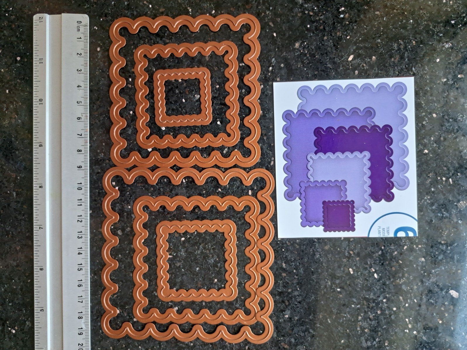 SPELLBINDERS SQUARES SNIJMAL DIES VIERKANT 
SPELLBINDERS SQU, Ophalen of Verzenden, Zo goed als nieuw, Overige thema's, Pons of Mal