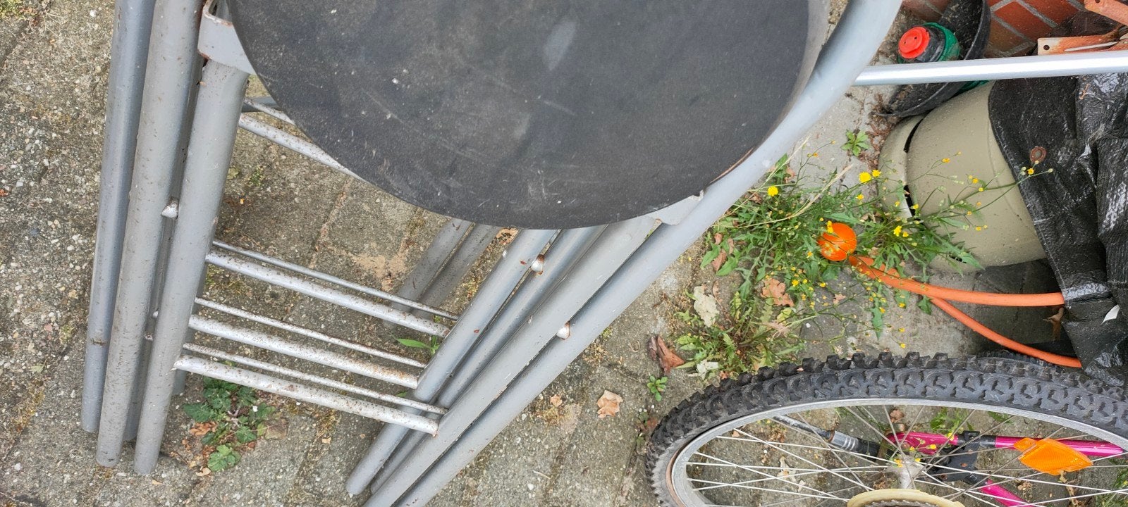 Handige opvouwbare kruk/stoel met gebruikssporen, Ophalen, Gebruikt, Staal
