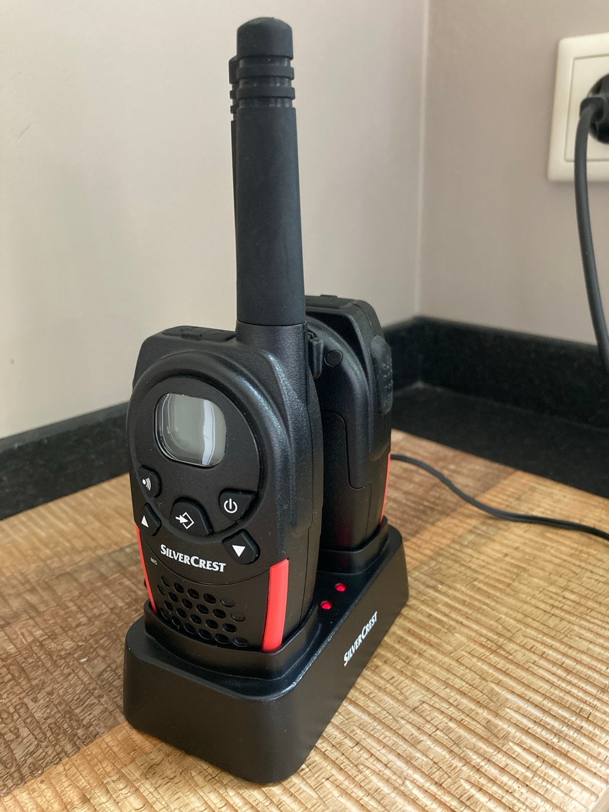 SilverCrest Walkie Talkie Set met Oplaadstation ZGAN, Ophalen, Zo goed als nieuw, Portofoon of Walkie-talkie, Met broekklem