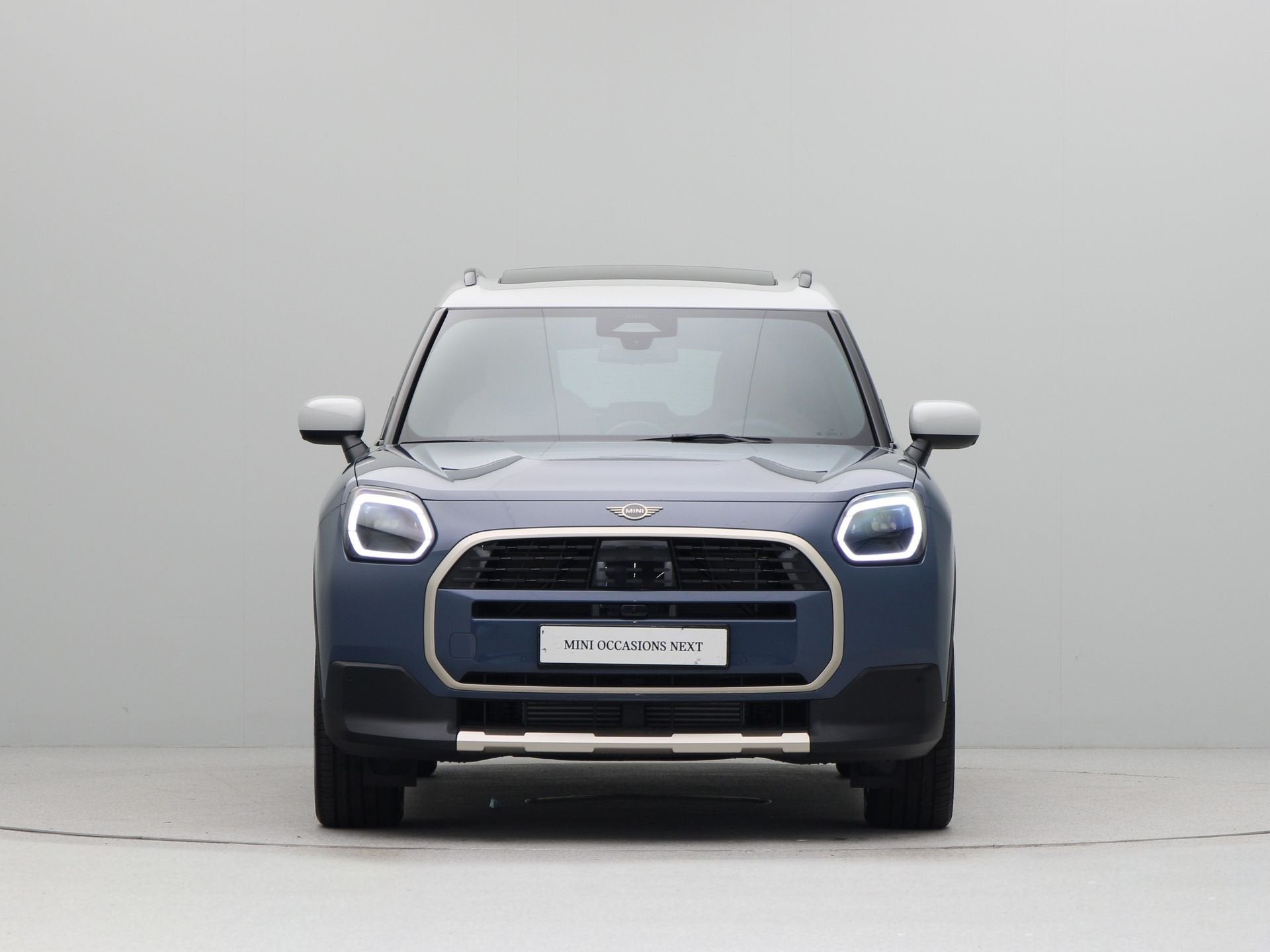 MINI Countryman C Favoured Pakket L (bj 2026, automaat), Euro 6, Met garantie (alle), 3 cilinders, 17 km/l