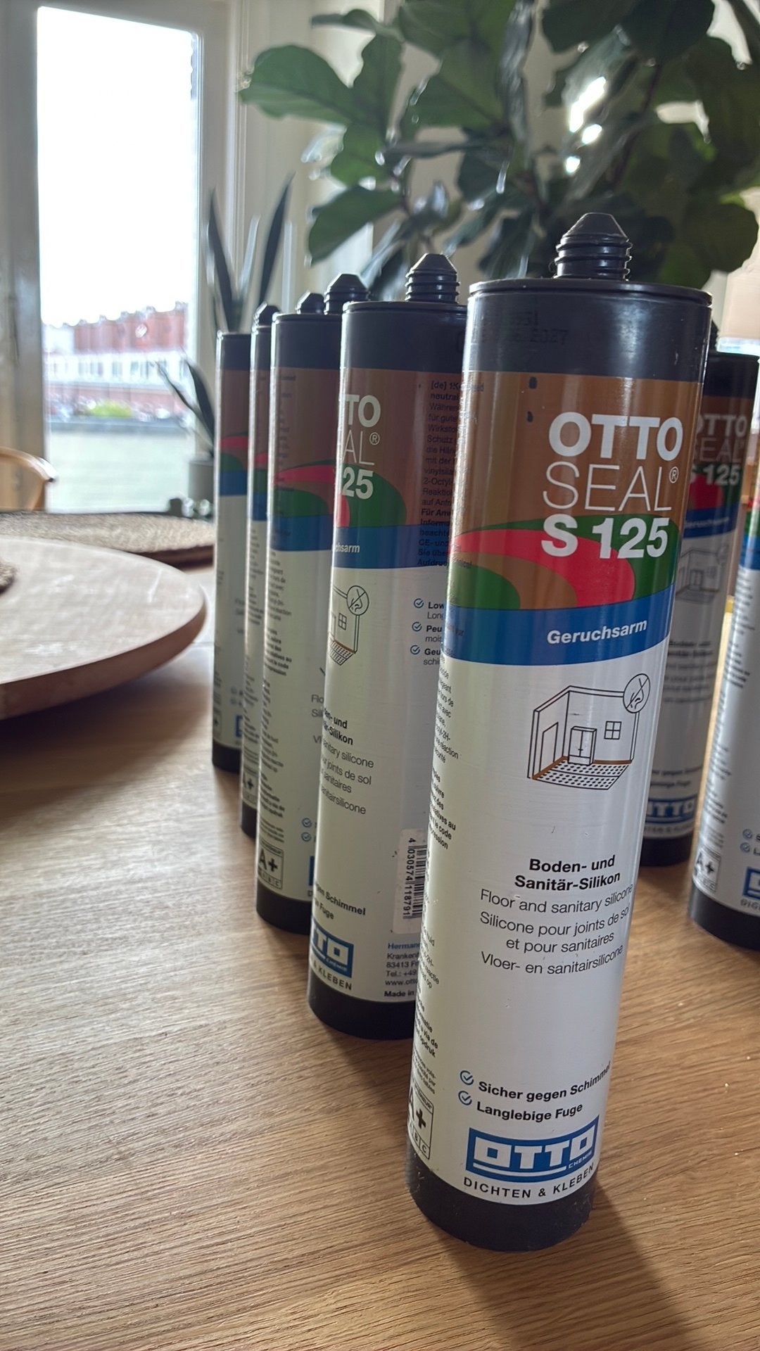 5 tubes vloer/sanitair silicone Jasmijn, Ophalen of Verzenden, Nieuw, Overige materialen, Minder dan 5 m²