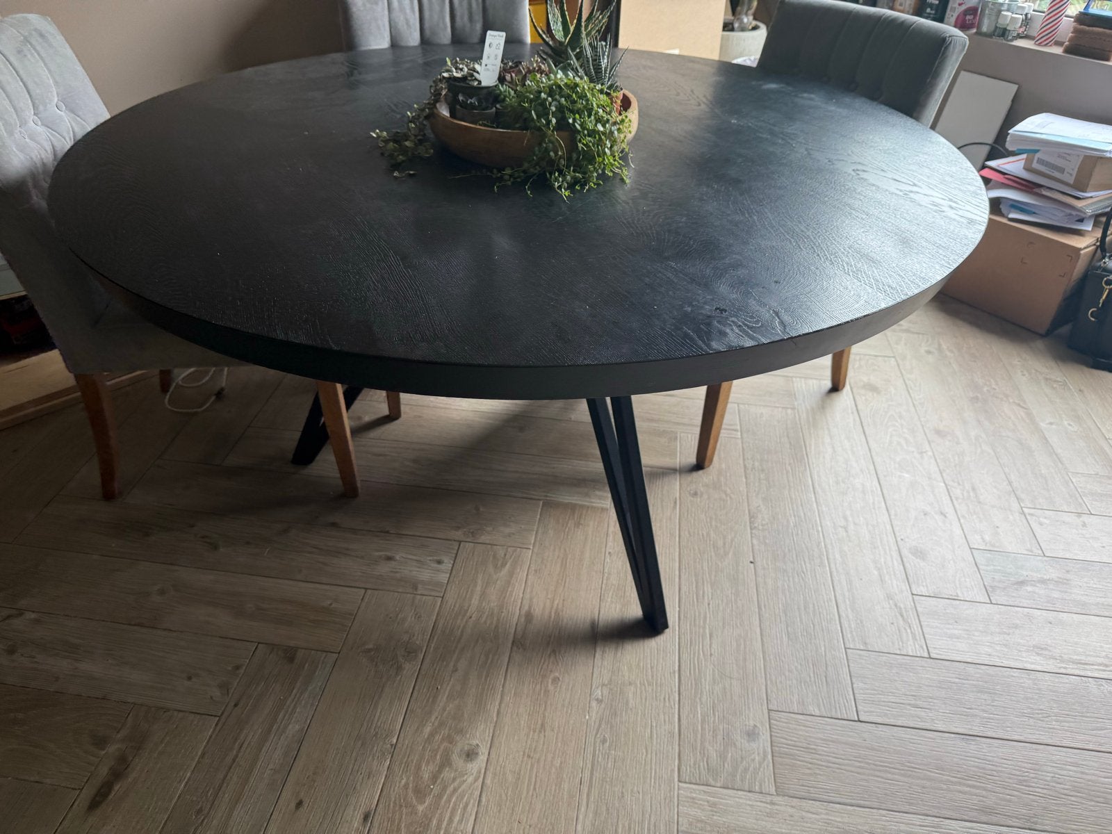 Ronde eiken eettafel - Table du Sud - Deep Black, Ophalen, 100 tot 150 cm, Zo goed als nieuw, Vier personen