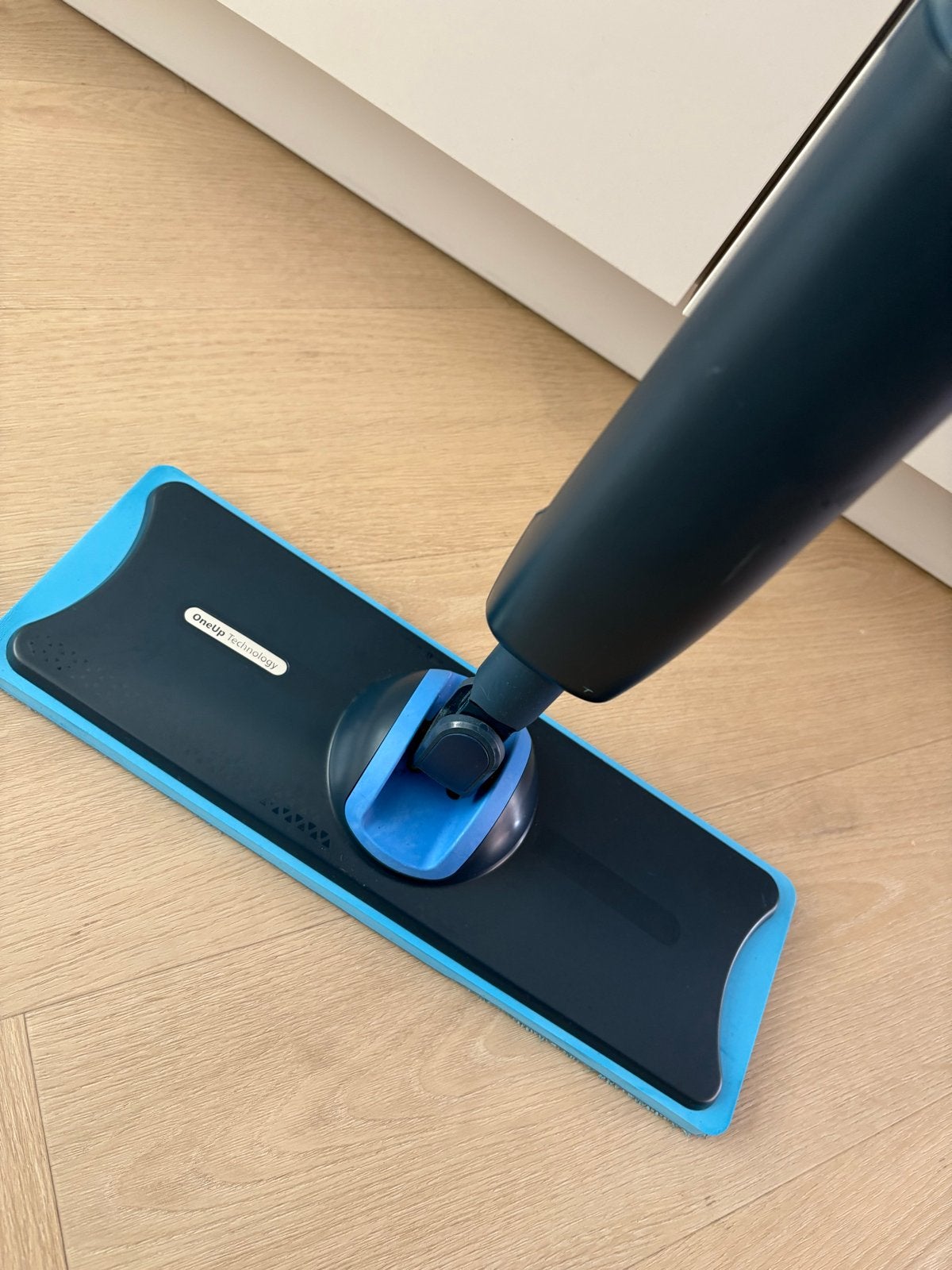 Philips OneUp 5000 Spraymop met navulbare reiniger, Huis en Inrichting, Schoonmaakartikelen, Ophalen of Verzenden, Mop of Dweil