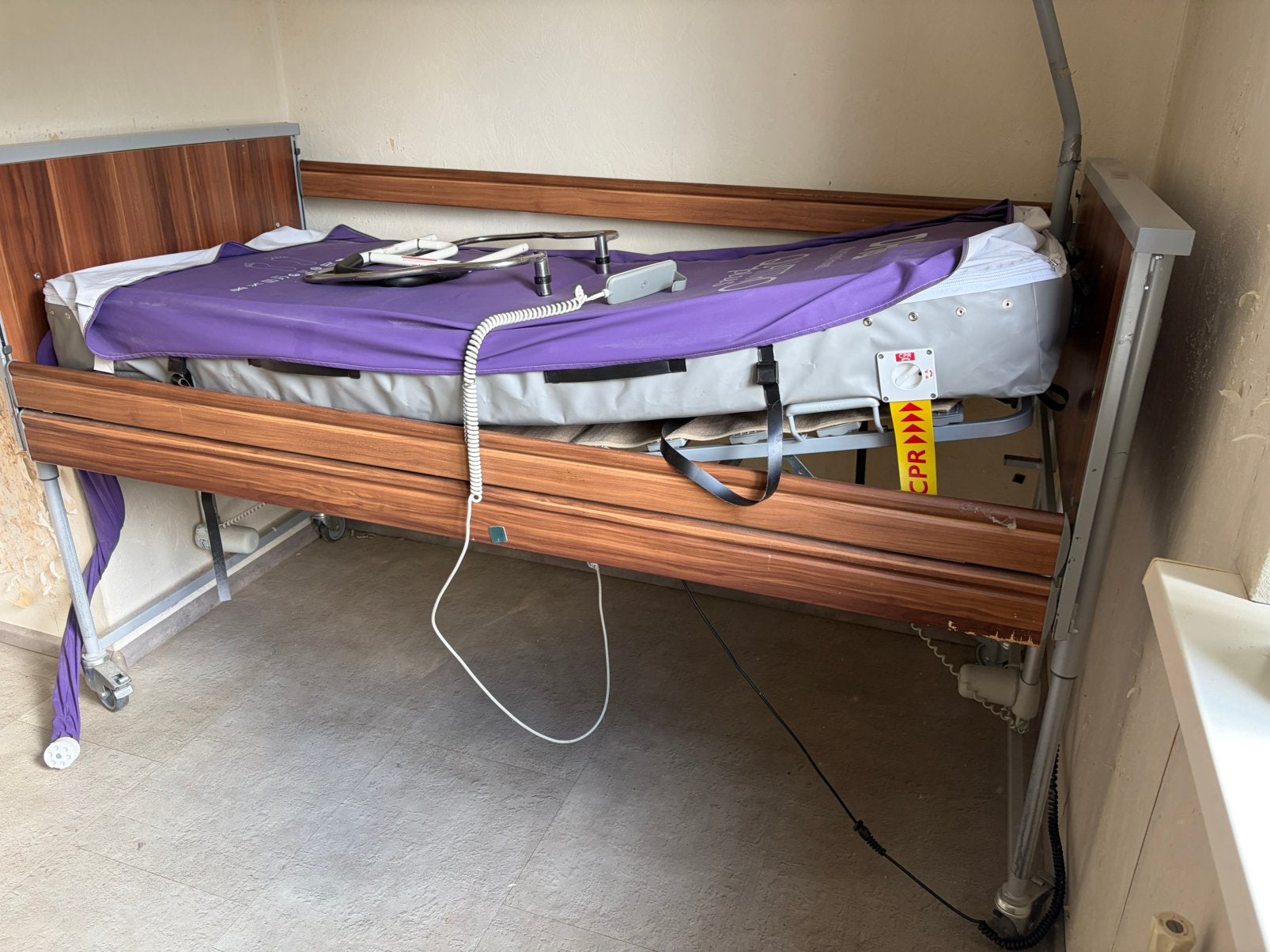 Hoog-laag bed electrisch in alle standen verstelbaar, Ophalen, Verstelbaar, 90 cm, Eenpersoons