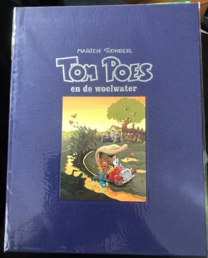 Tom poes en de woelwater luxe hardcover w6, Eén stripboek, Ophalen of Verzenden, Zo goed als nieuw