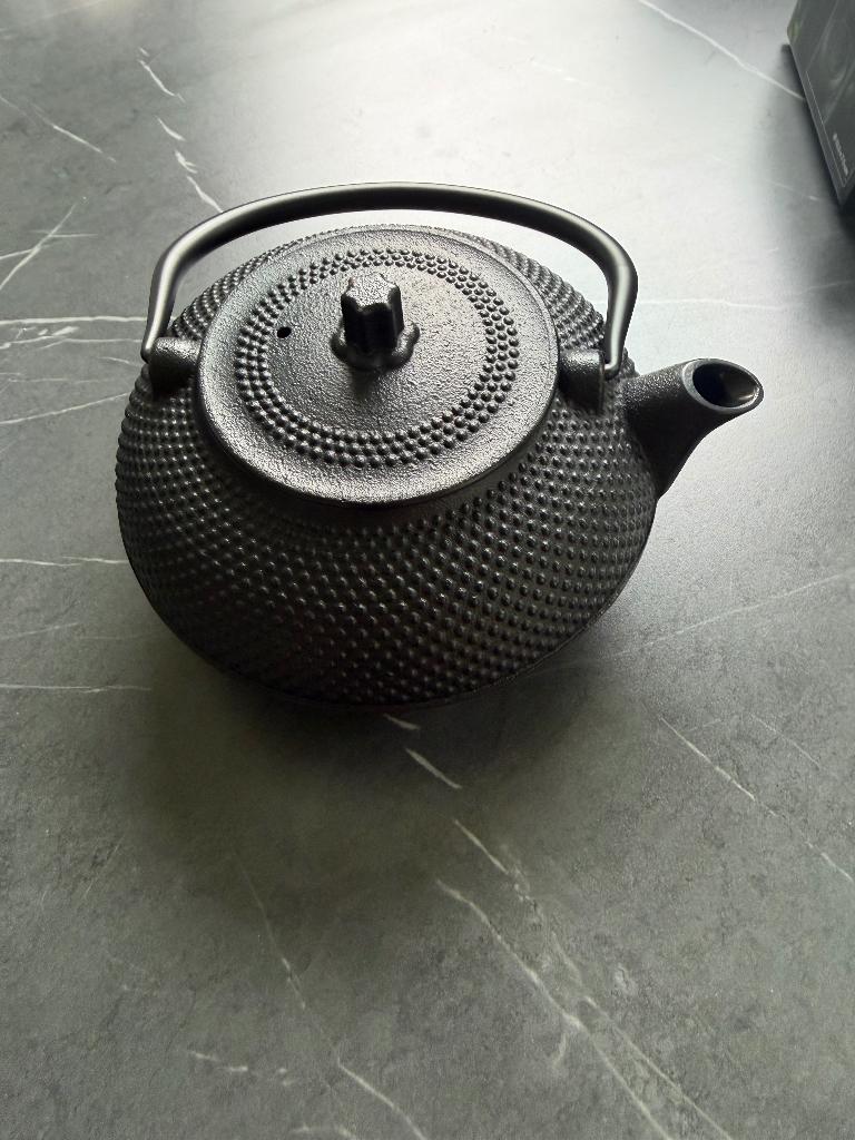 Japanse theepot met theelicht gietijzer, Overige materialen, Overige typen, Ophalen of Verzenden, Zo goed als nieuw
