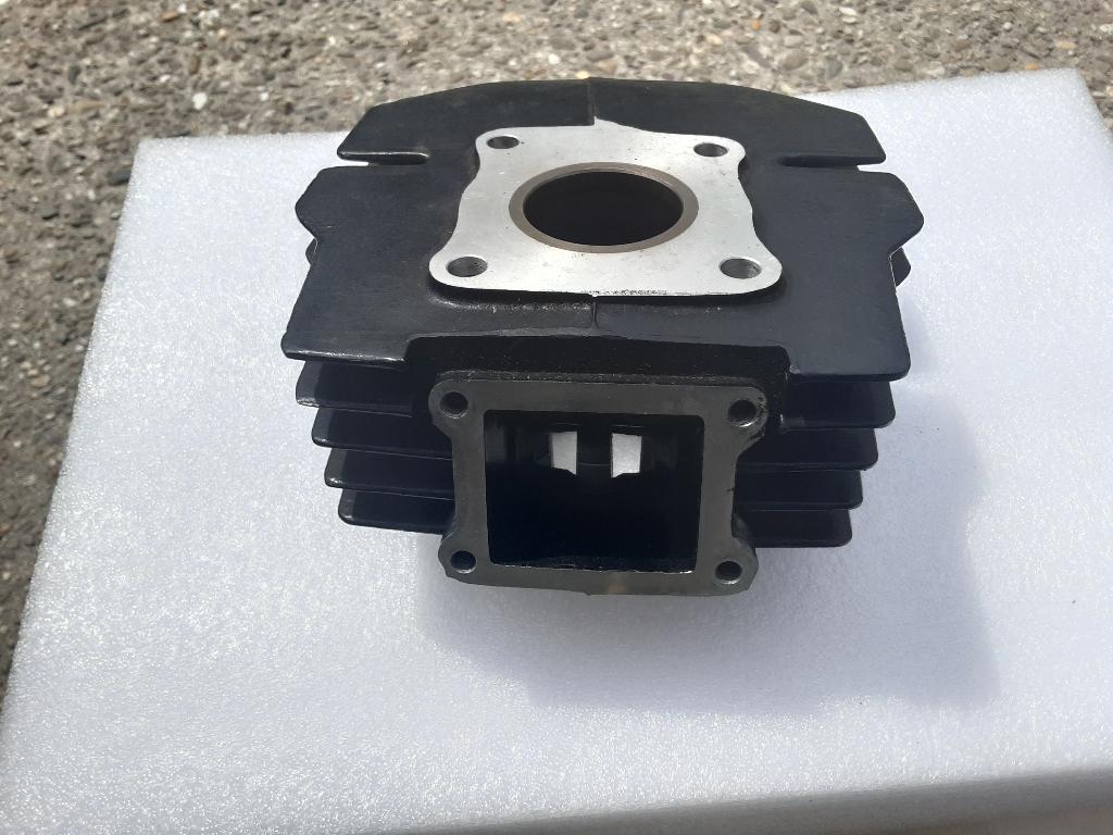 Mb Mt cilinder 50cc, Ophalen of Verzenden, Zo goed als nieuw, MB